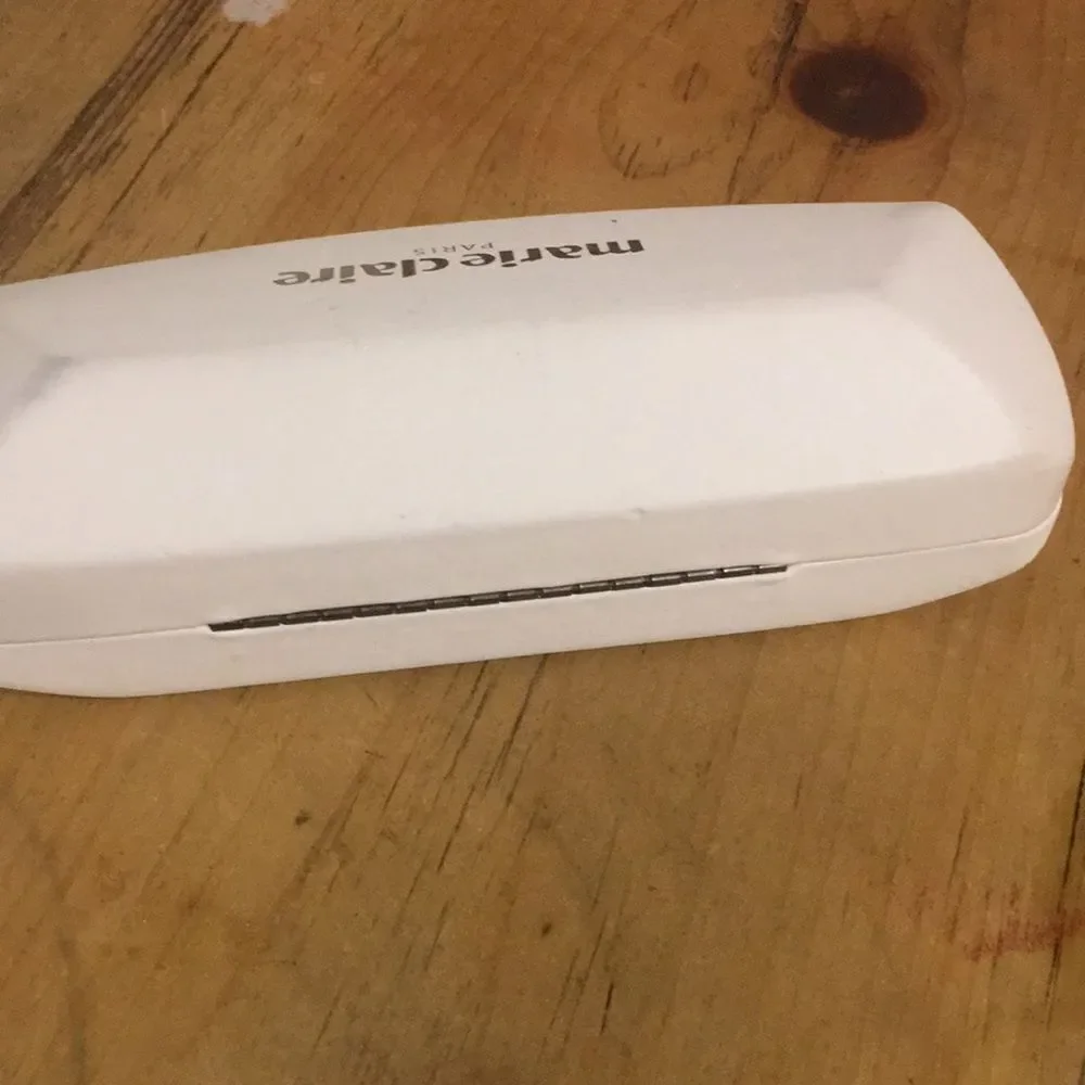 Marie Claire glasses/sunglasses case